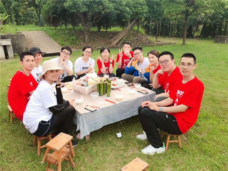 中國人民大學(xué)活動留念