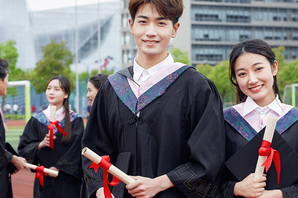 攻讀西方經(jīng)濟(jì)學(xué)在職研究生有用嗎,對(duì)找工作和升職加薪有幫助嗎?.jpg 攻讀西方經(jīng)濟(jì)學(xué)在職研究生有用嗎,對(duì)找工作和升職加薪有幫助嗎?.jpg