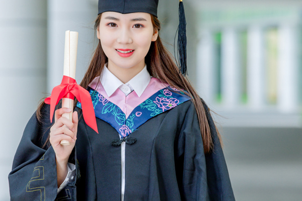 山東大學(xué)在職研究生值不值得去讀,能在職提升學(xué)歷拿證靠譜嗎?.jpg 山東大學(xué)在職研究生值不值得去讀,能在職提升學(xué)歷拿證靠譜嗎?.jpg