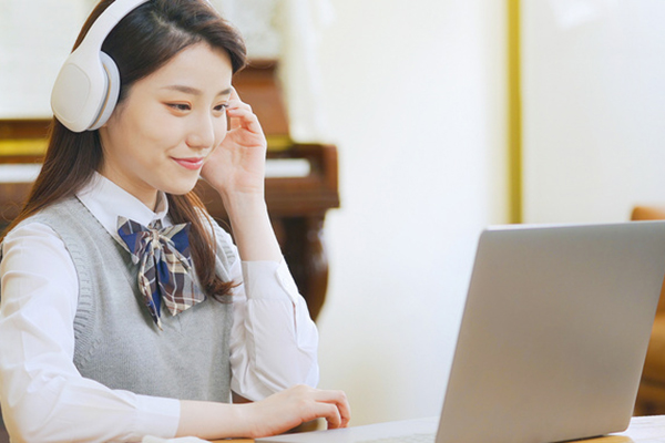 中國傳媒大學在職研究生值不值得去讀,能在職提升學歷拿證靠譜嗎?.jpg 中國傳媒大學在職研究生值不值得去讀,能在職提升學歷拿證靠譜嗎?.jpg