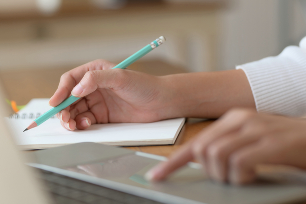 讀香港嶺南大學在職研究生有什么好處和優勢,找工作的時候公司承認嗎?.jpg 讀香港嶺南大學在職研究生有什么好處和優勢,找工作的時候公司承認嗎?.jpg
